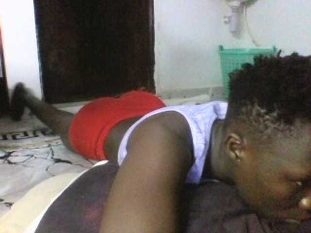 Live sex webcam photo for Sweetchocolate #290530955