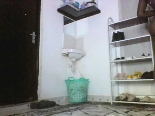 Live sex webcam photo for Sweetchocolate #290557158