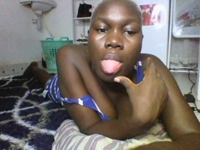 Live sex webcam photo for Sweetchocolate #290681730