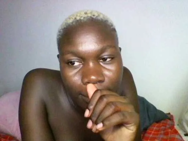 Live sex webcam photo for Sweetchocolate #290713341