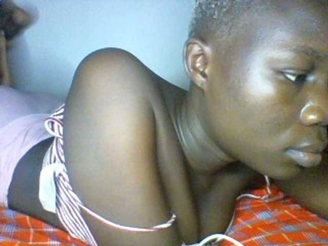 Live sex webcam photo for Sweetchocolate #290755562