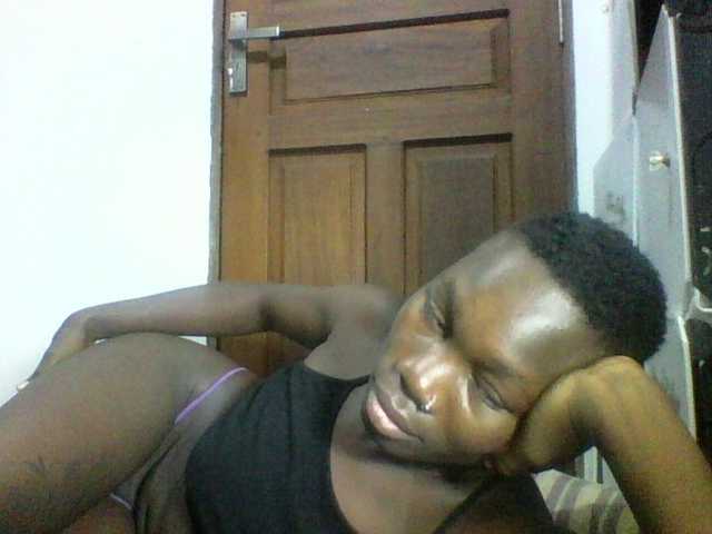 Live sex webcam photo for Sweetchocolate #291689950