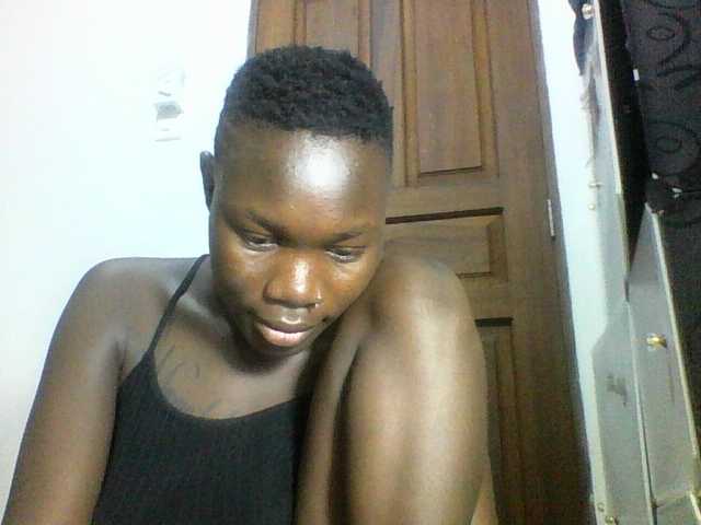 Live sex webcam photo for Sweetchocolate #291695296