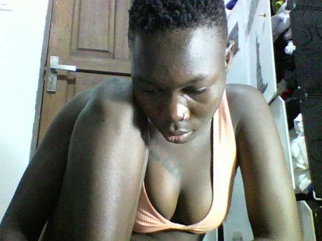 Live sex webcam photo for Sweetchocolate #291751230