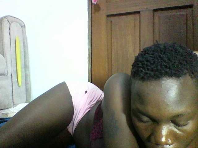 Live sex webcam photo for Sweetchocolate #291857685