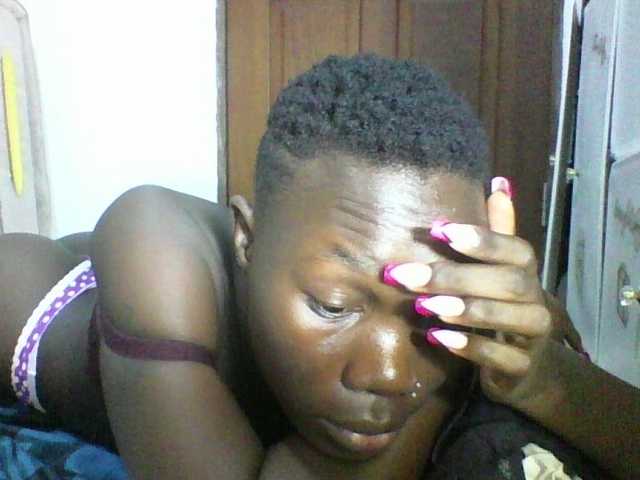 Live sex webcam photo for Sweetchocolate #291875527