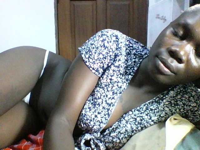 Live sex webcam photo for Sweetchocolate #292394281