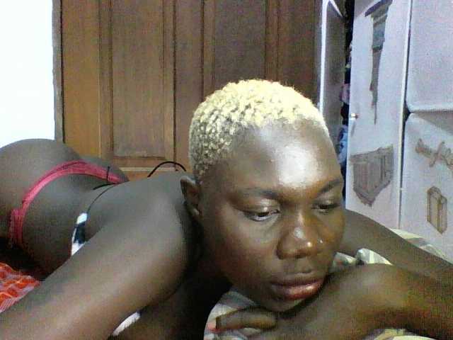 Live sex webcam photo for Sweetchocolate #292430366