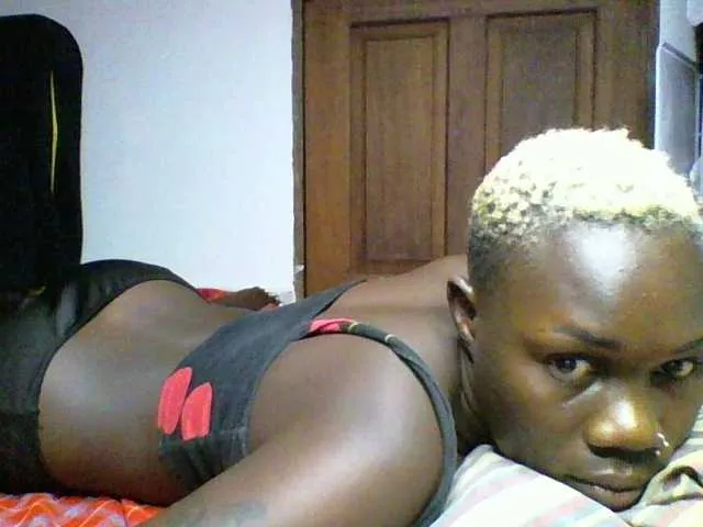 Live sex webcam photo for Sweetchocolate #292845413
