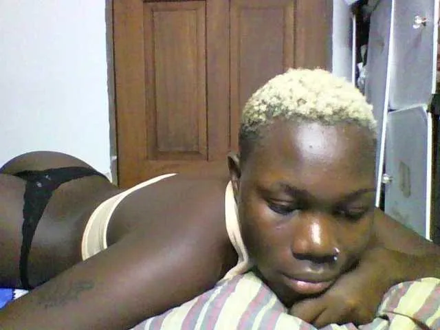 Live sex webcam photo for Sweetchocolate #292924062