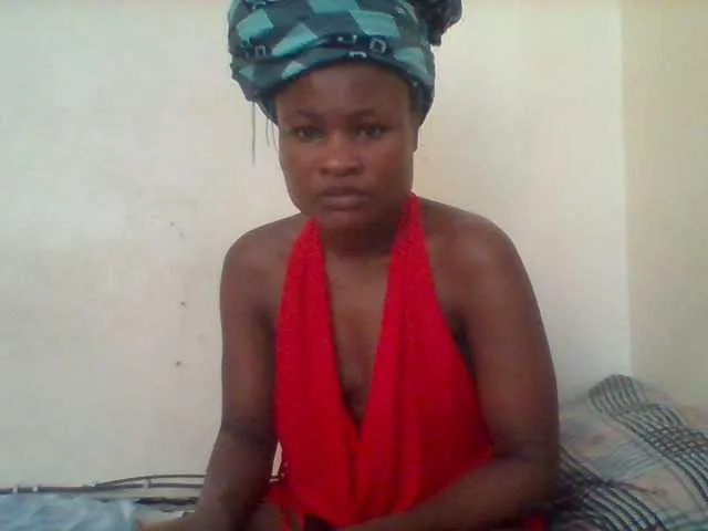 Live sex webcam photo for Sweetchocolate4 #278200775