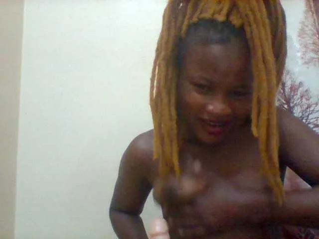 Live sex webcam photo for Sweetchocolate4 #278287191