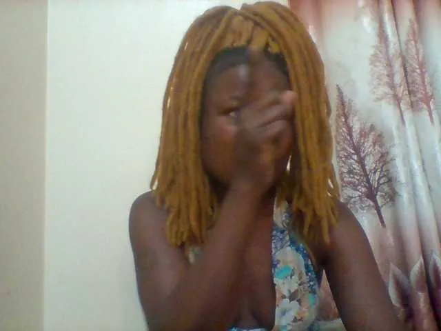Live sex webcam photo for Sweetchocolate4 #278292628