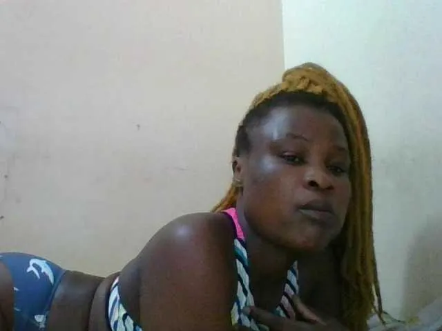 Live sex webcam photo for Sweetchocolate4 #288264025