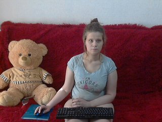 Live sex webcam photo for Sweetie26 #203860151