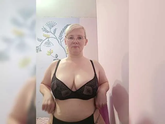 Live sex webcam photo for Sweetie454 #292149822