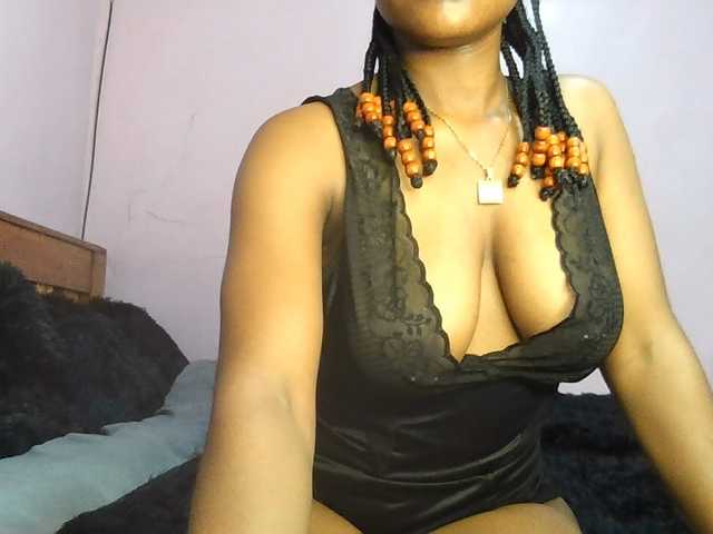 Live sex webcam photo for Sweetjoly