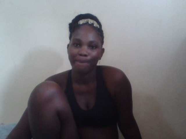 Live sex webcam photo for Sweetjuicyass #276891480