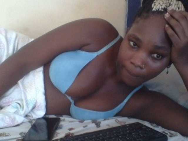 Live sex webcam photo for Sweetjuicyass #276898787