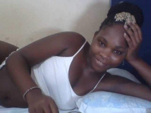 Live sex webcam photo for Sweetjuicyass #276931535