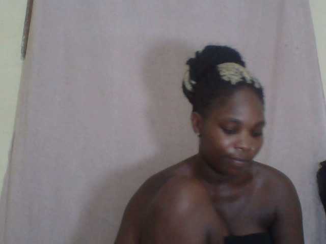 Live sex webcam photo for Sweetjuicyass #276984765