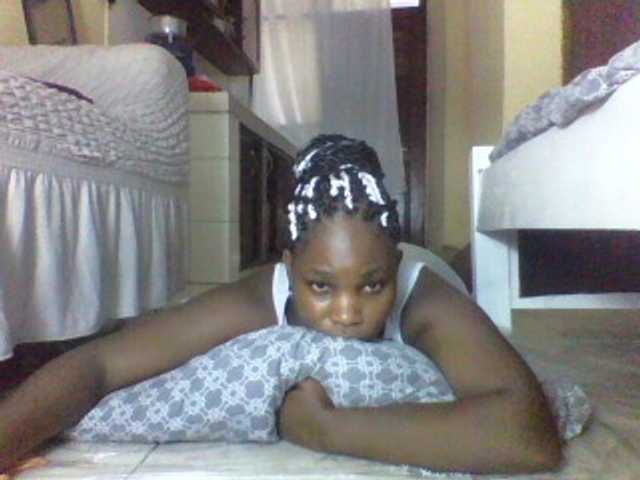 Live sex webcam photo for Sweetjuicyass #278036142