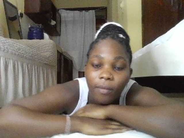 Live sex webcam photo for Sweetjuicyass #278254090