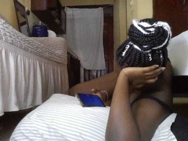 Live sex webcam photo for Sweetjuicyass #278264093