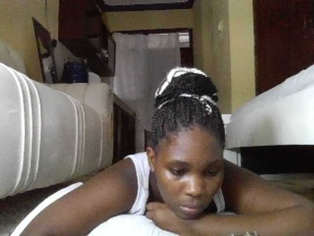 Live sex webcam photo for Sweetjuicyass #278279611