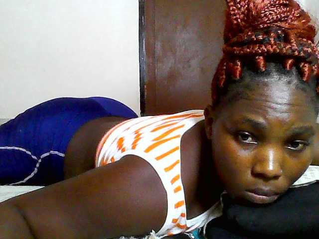 Live sex webcam photo for Sweetjuicyass #290913247