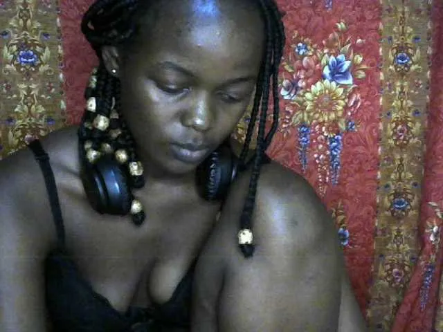 Live sex webcam photo for Sweetness-Tatiana #292082731