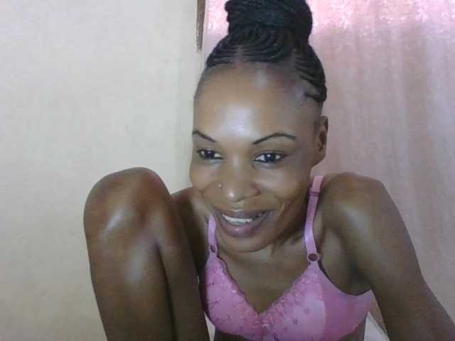 Live sex webcam photo for Sweetpetite254 #291850294