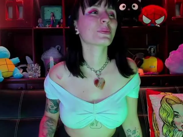 Live sex webcam photo for Sweetpoisonxo #271892872