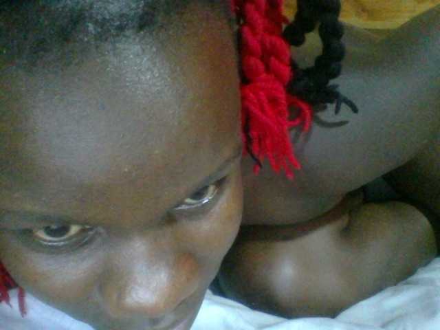 Live sex webcam photo for Sweetpussyyy #272398454