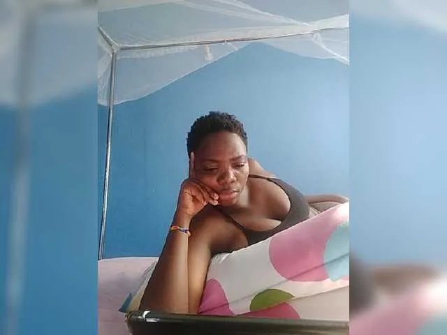 Live sex webcam photo for Sweetpussyyy #273764110