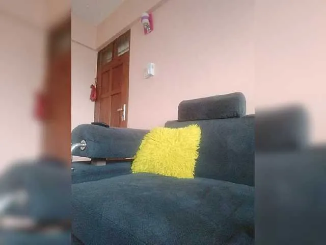 Live sex webcam photo for Sweetpussyyy #273955311