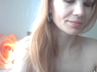 Live sex webcam photo for SweettCriss #184223288