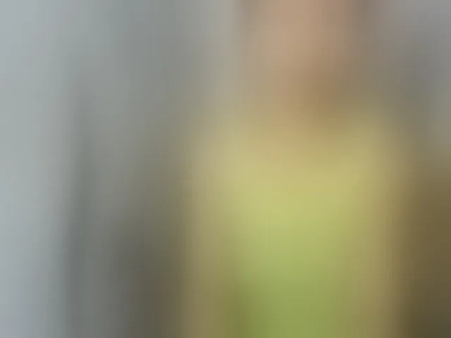 Live sex webcam photo for Sweettrouble42 #294047073