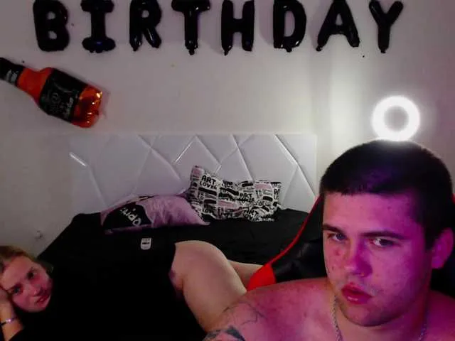 Live sex webcam photo for Sweettwix #276090290