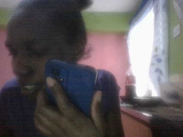 Live sex webcam photo for Sweettyjeje #277076600