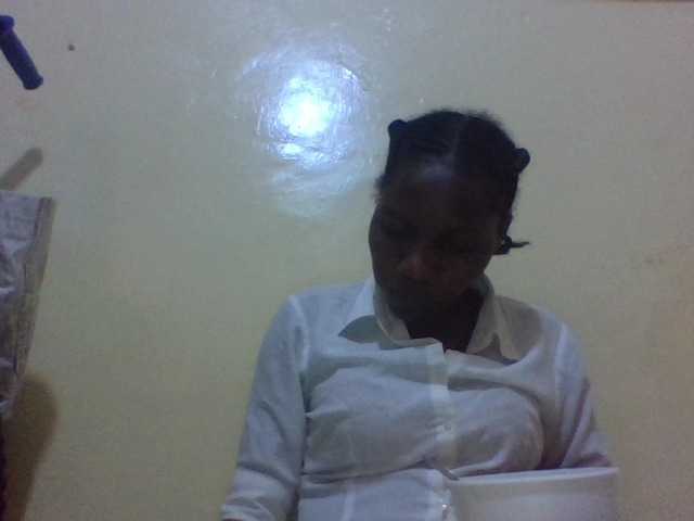 Live sex webcam photo for Sweettyjeje #277171807