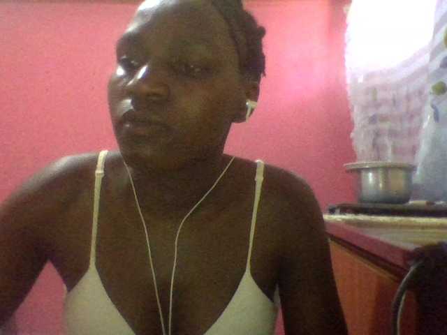 Live sex webcam photo for Sweettyjeje #277262370