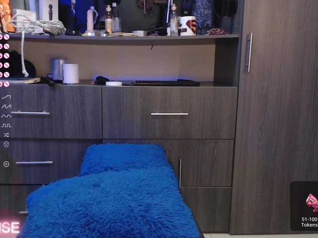 Live sex webcam photo for Sweetwild2 #276650871