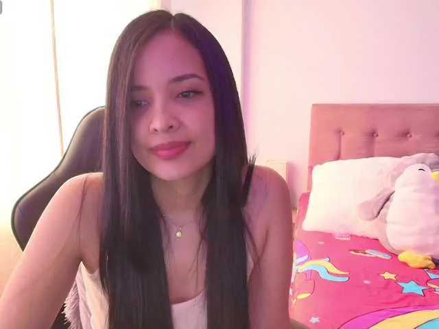 Live sex webcam photo for Sweety-Hottie #291832274