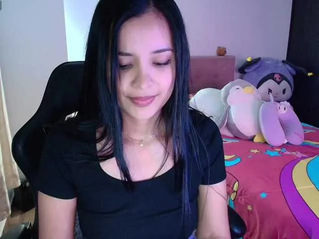 Live sex webcam photo for Sweety-Hottie #292264876