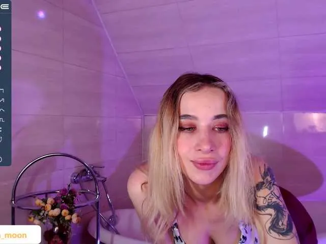 Live sex webcam photo for Sweety-Juils #274515792