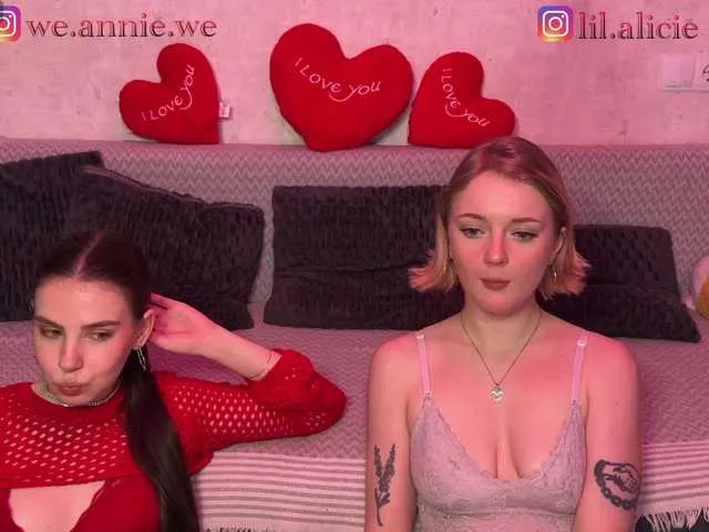 Live sex webcam photo for Sweety-couple #293016850