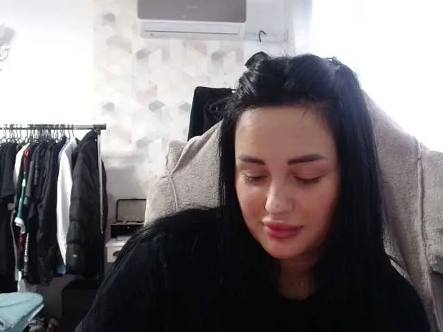 Live sex webcam photo for SweetyAndry #276619259