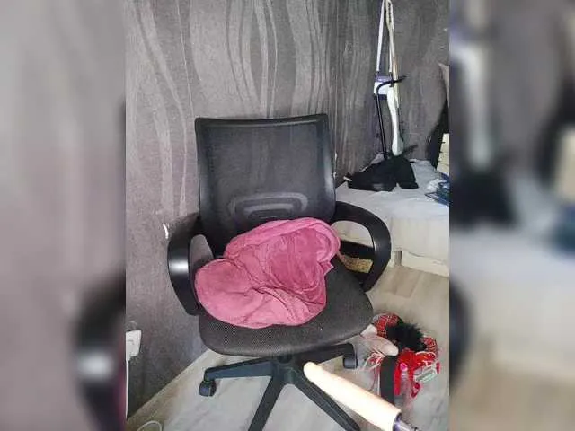 Live sex webcam photo for SweetyLips #291573310