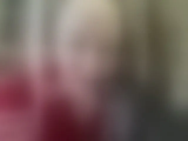 Live sex webcam photo for SweetyLiza #292734537